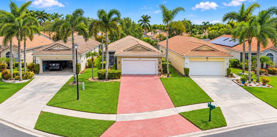 House in Boynton Beach, Florida 3 bedrooms, 158.4 sq.m. № 2269200