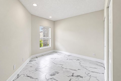 House in Boynton Beach, Florida 3 bedrooms, 158.4 sq.m. № 2269200 - photo 11
