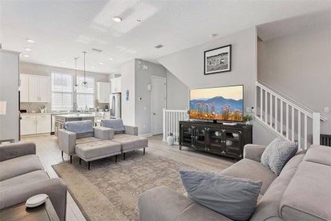 Touwnhouse à vendre à Orlando, Floride: 3 chambres, 157.47 m2 № 2314496 - photo 7