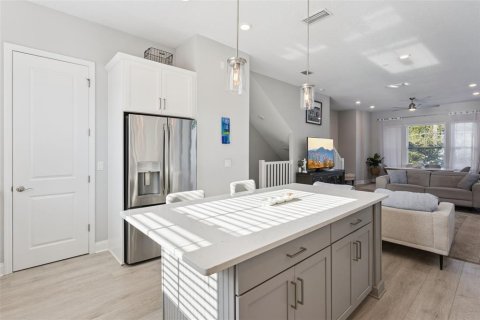 Touwnhouse à vendre à Orlando, Floride: 3 chambres, 157.47 m2 № 2314496 - photo 9