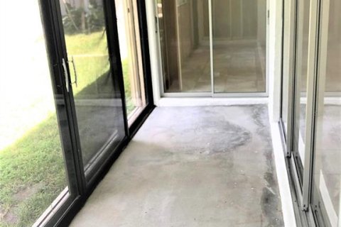 Villa ou maison à louer à Clearwater, Floride: 3 chambres, 122.07 m2 № 2423768 - photo 3