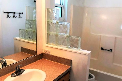 Villa ou maison à louer à Clearwater, Floride: 3 chambres, 122.07 m2 № 2423768 - photo 12