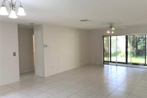 Villa ou maison à louer à Clearwater, Floride: 3 chambres, 122.07 m2 № 2423768 - photo 10