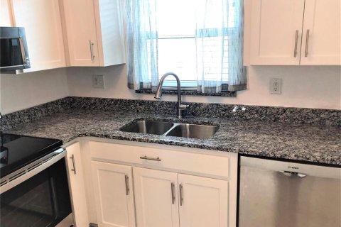 Villa ou maison à louer à Clearwater, Floride: 3 chambres, 122.07 m2 № 2423768 - photo 8
