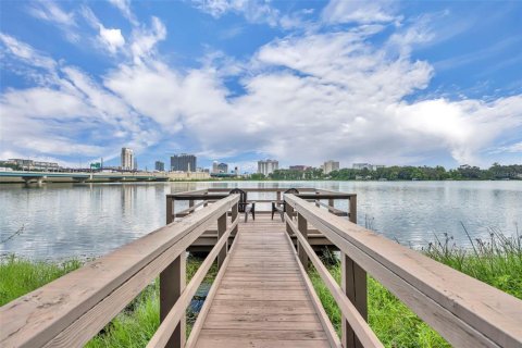 Condo in Orlando, Florida, 1 bedroom  № 1872777 - photo 17