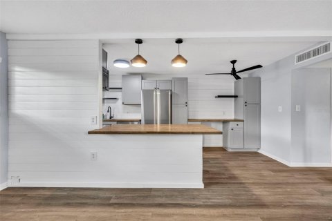 Condo in Orlando, Florida, 1 bedroom  № 1872777 - photo 5