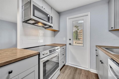 Condo in Orlando, Florida, 1 bedroom  № 1872777 - photo 10