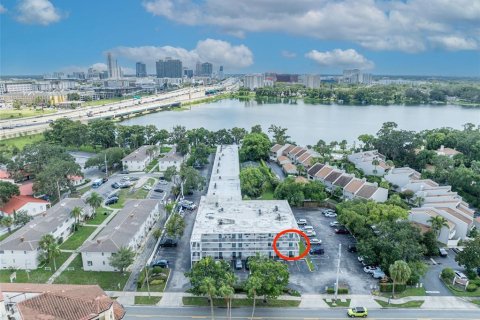 Condo in Orlando, Florida, 1 bedroom  № 1872777 - photo 22