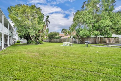 Condo in Orlando, Florida, 1 bedroom  № 1872777 - photo 13