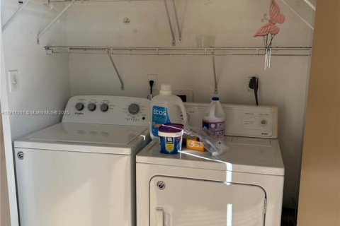 Copropriété à louer à Miami, Floride: 1 chambre, 54.63 m2 № 1966970 - photo 8