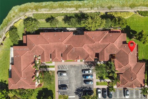 Townhouse in Homestead, Florida 3 bedrooms, 128.11 sq.m. № 2085333 - photo 23