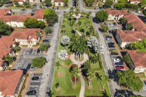 Townhouse in Homestead, Florida 3 bedrooms, 128.11 sq.m. № 2085333 - photo 26