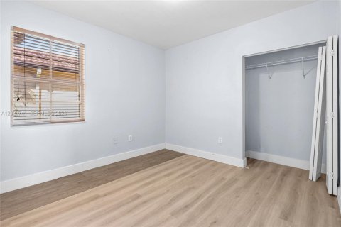 Townhouse in Homestead, Florida 3 bedrooms, 128.11 sq.m. № 2085333 - photo 12