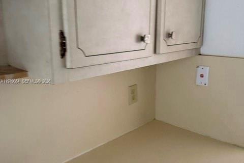 Condo in North Miami, Florida, 2 bedrooms  № 2065392 - photo 11