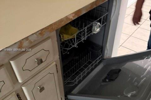 Condo in North Miami, Florida, 2 bedrooms  № 2065392 - photo 10