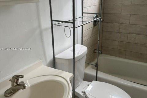 Condo in North Miami, Florida, 2 bedrooms  № 2065392 - photo 19