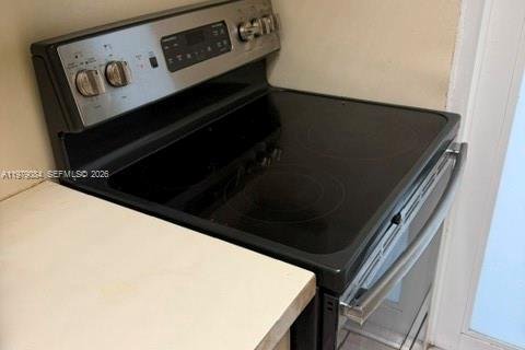 Condo in North Miami, Florida, 2 bedrooms  № 2065392 - photo 12