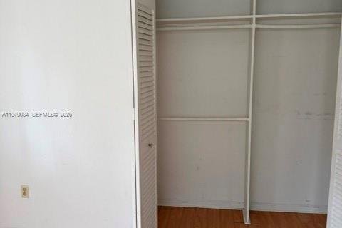 Condo in North Miami, Florida, 2 bedrooms  № 2065392 - photo 28