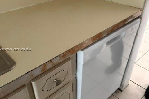 Condo in North Miami, Florida, 2 bedrooms  № 2065392 - photo 7