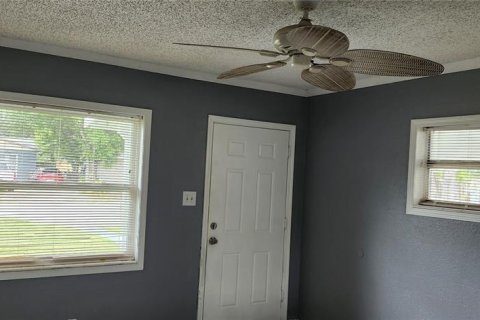 Casa en alquiler en Tampa, Florida, 3 dormitorios, 82.68 m2 № 1826695 - foto 14