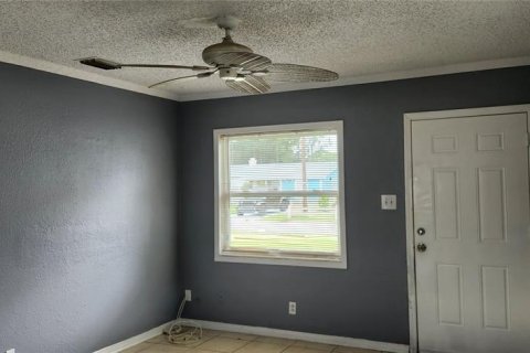 Casa en alquiler en Tampa, Florida, 3 dormitorios, 82.68 m2 № 1826695 - foto 3