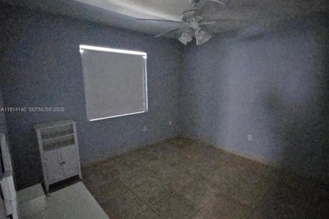 Villa ou maison à louer à Miami, Floride: 3 chambres, 153.85 m2 № 1969727 - photo 22