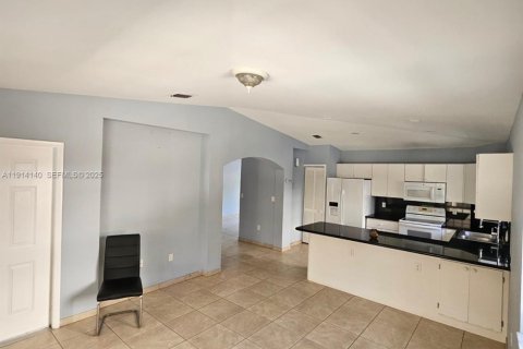 Villa ou maison à louer à Miami, Floride: 3 chambres, 153.85 m2 № 1969727 - photo 8