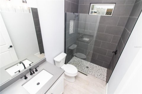 House in Edgewater, Florida 3 bedrooms, 158.03 sq.m. № 1608140 - photo 9