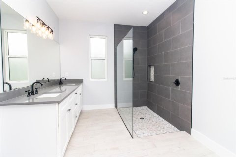 House in Edgewater, Florida 3 bedrooms, 158.03 sq.m. № 1608140 - photo 23