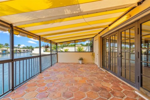 Adosado en venta en Miami Lakes, Florida, 3 dormitorios, 135.64 m2 № 1752086 - foto 22