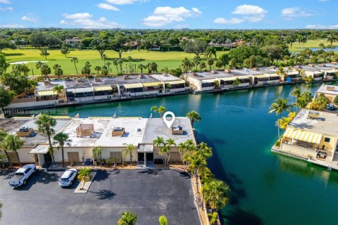 Adosado en venta en Miami Lakes, Florida, 3 dormitorios, 135.64 m2 № 1752086 - foto 4