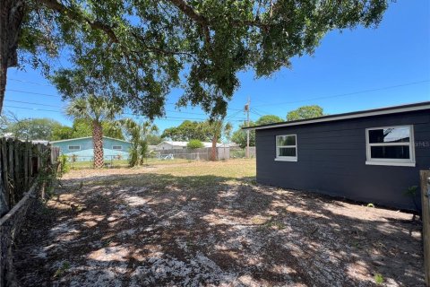 House in Melbourne, Florida 3 bedrooms, 80.27 sq.m. № 2132579 - photo 19