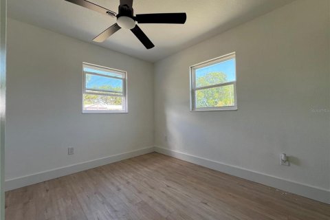 House in Melbourne, Florida 3 bedrooms, 80.27 sq.m. № 2132579 - photo 13