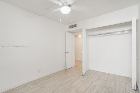 Adosado en venta en Aventura, Florida, 3 dormitorios, 123.56 m2 № 1871376 - foto 21