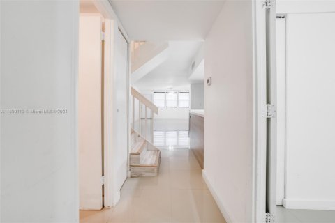 Adosado en venta en Aventura, Florida, 3 dormitorios, 123.56 m2 № 1871376 - foto 11