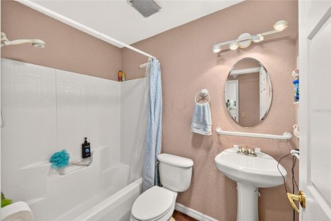 House in Summerfield, Florida 2 bedrooms, 125.05 sq.m. № 2322553 - photo 26