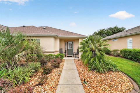 House in Summerfield, Florida 2 bedrooms, 125.05 sq.m. № 2322553 - photo 3