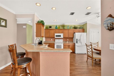 House in Summerfield, Florida 2 bedrooms, 125.05 sq.m. № 2322553 - photo 10