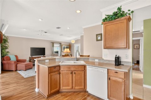 House in Summerfield, Florida 2 bedrooms, 125.05 sq.m. № 2322553 - photo 14