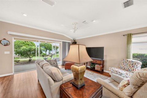 House in Summerfield, Florida 2 bedrooms, 125.05 sq.m. № 2322553 - photo 6