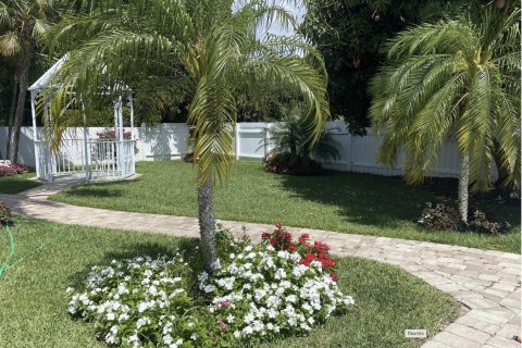 Villa ou maison à louer à Palm Beach Gardens, Floride: 4 chambres, 209.31 m2 № 2384788 - photo 11