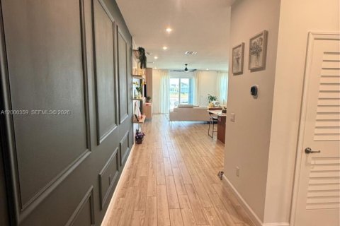Villa ou maison à louer à Port St. Lucie, Floride: 4 chambres, 205.22 m2 № 2067318 - photo 6