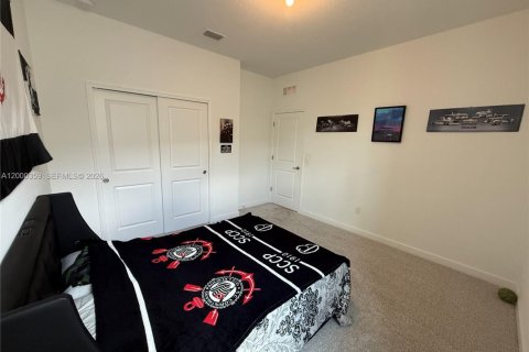 Villa ou maison à louer à Port St. Lucie, Floride: 4 chambres, 205.22 m2 № 2067318 - photo 8