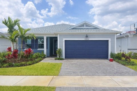House in Port St. Lucie, Florida 3 bedrooms, 205.22 sq.m. № 2067318