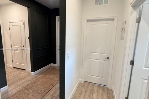 Villa ou maison à louer à Port St. Lucie, Floride: 4 chambres, 205.22 m2 № 2067318 - photo 10