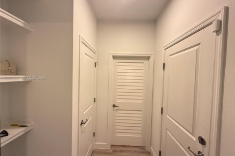 Villa ou maison à louer à Port St. Lucie, Floride: 4 chambres, 205.22 m2 № 2067318 - photo 14
