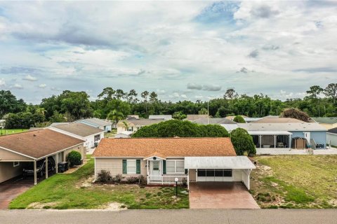 House in Lake Wales, Florida 2 bedrooms, 82.13 sq.m. № 2121209 - photo 3