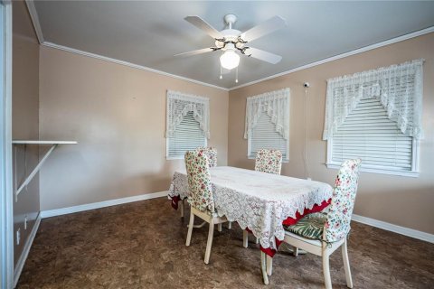 House in Lake Wales, Florida 2 bedrooms, 82.13 sq.m. № 2121209 - photo 13
