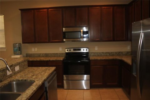 House in Windermere, Florida 3 bedrooms, 214.23 sq.m. № 2111690 - photo 2