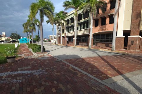 Commercial property in Punta Gorda, Florida 82.96 sq.m. № 1905606 - photo 4